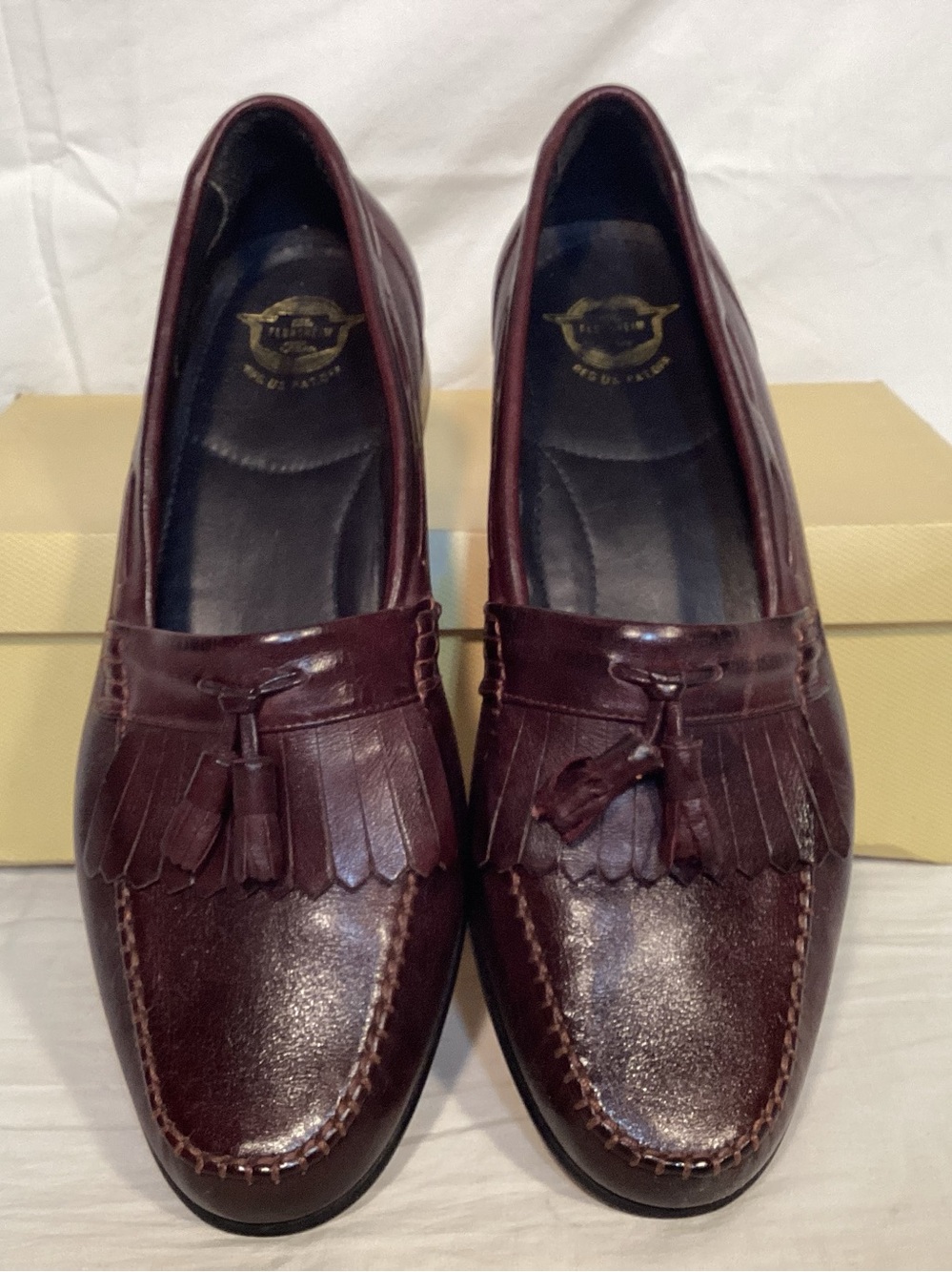 Florsheim Vintage Men's Leather Tassel Kiltie Loafers in Burgundy Size 8 1/2